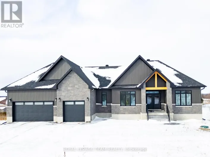 224 TRUDEAU CRESCENT, Russell