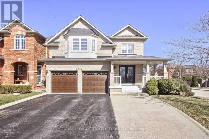 2247 EMPIRE CRESCENT W, Burlington