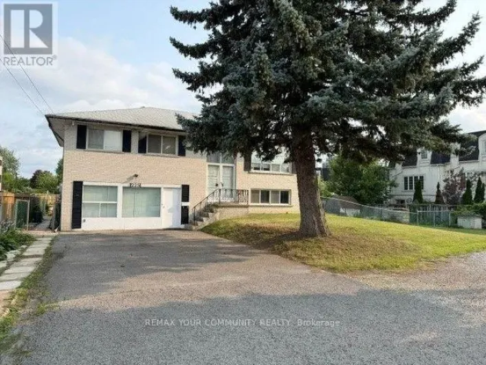 House for rent: 225 16TH AVENUE, Richmond Hill