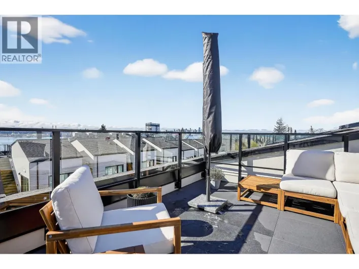 225 650 E 2ND STREET, North Vancouver