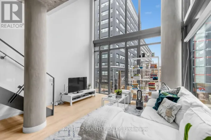 225 - 95 BATHURST STREET, Toronto