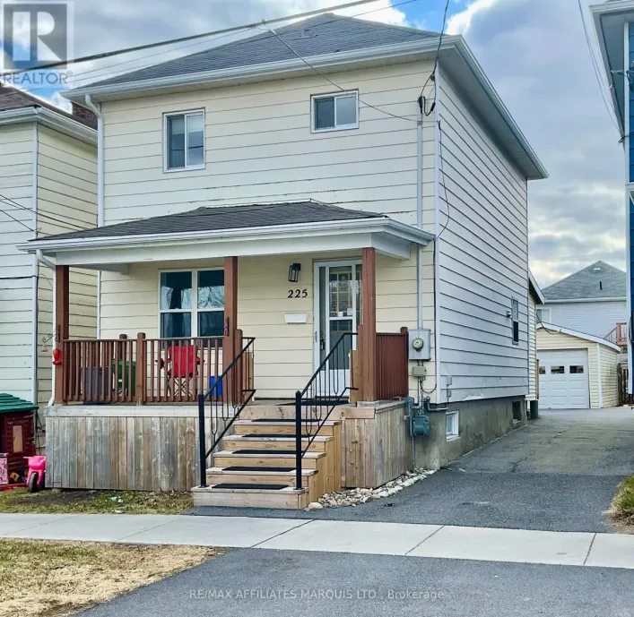225 ALICE STREET, Cornwall