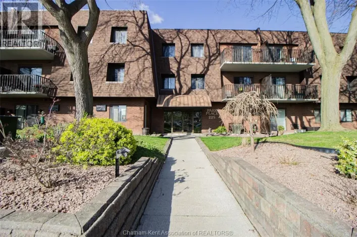 225 CAMPUS PARKWAY PARKWAY Unit# 210, Chatham