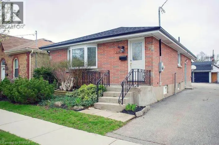 225 CHATHAM Street Unit# MAIN, Brantford