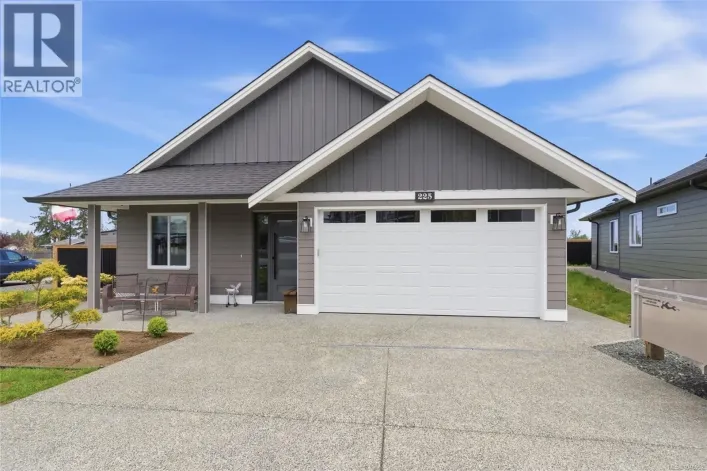 225 Dunbar Way, Parksville