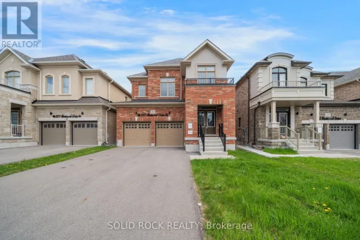225 FLEETWOOD DRIVE, Oshawa