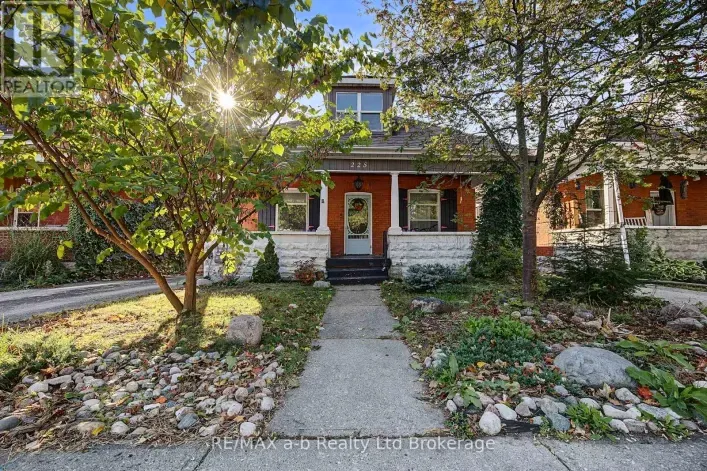 225 GRAHAM STREET, Woodstock