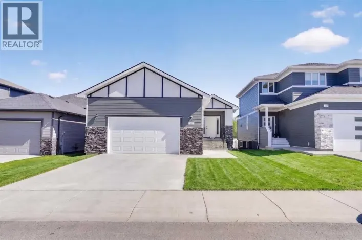 225 Greenwood Road, Coalhurst