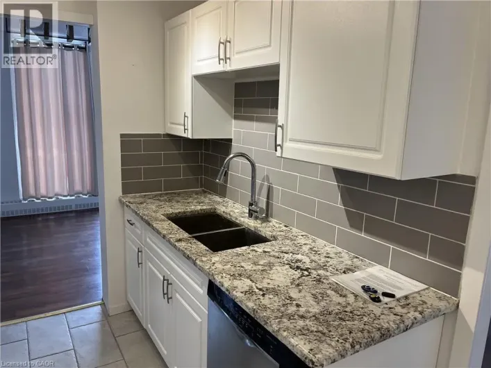 225 HARVARD Place Unit# 603, Waterloo