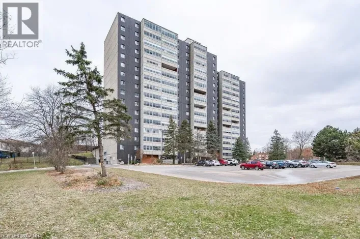 225 HARVARD Place Unit# 811, Waterloo
