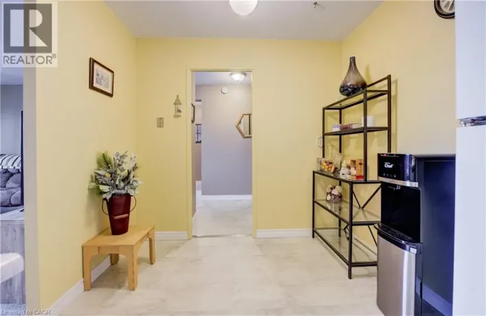 225 HARVARD Place Unit# 911, Waterloo