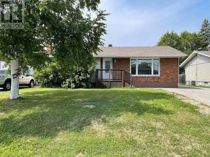 225 HESSLE AVENUE, Temiskaming Shores