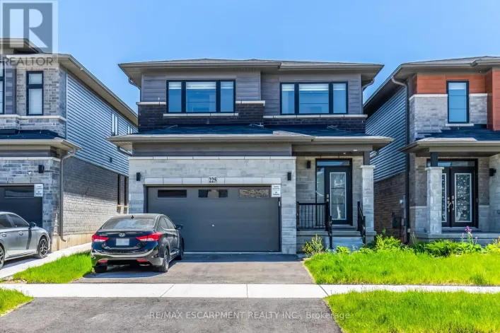 225 LONGBOAT RUN, Brantford