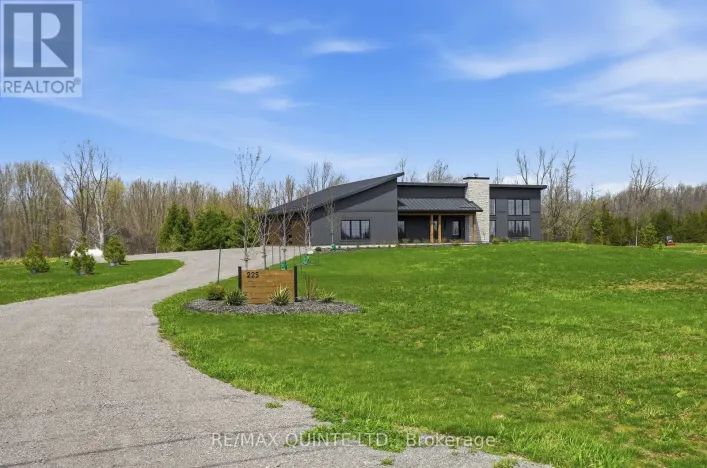 225 MITCHELLS CROSSROAD, Prince Edward County