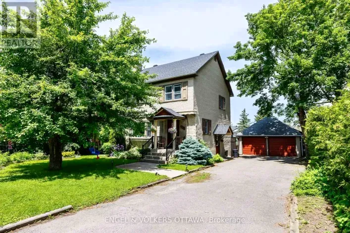 225 PLEASANT PARK ROAD, Ottawa