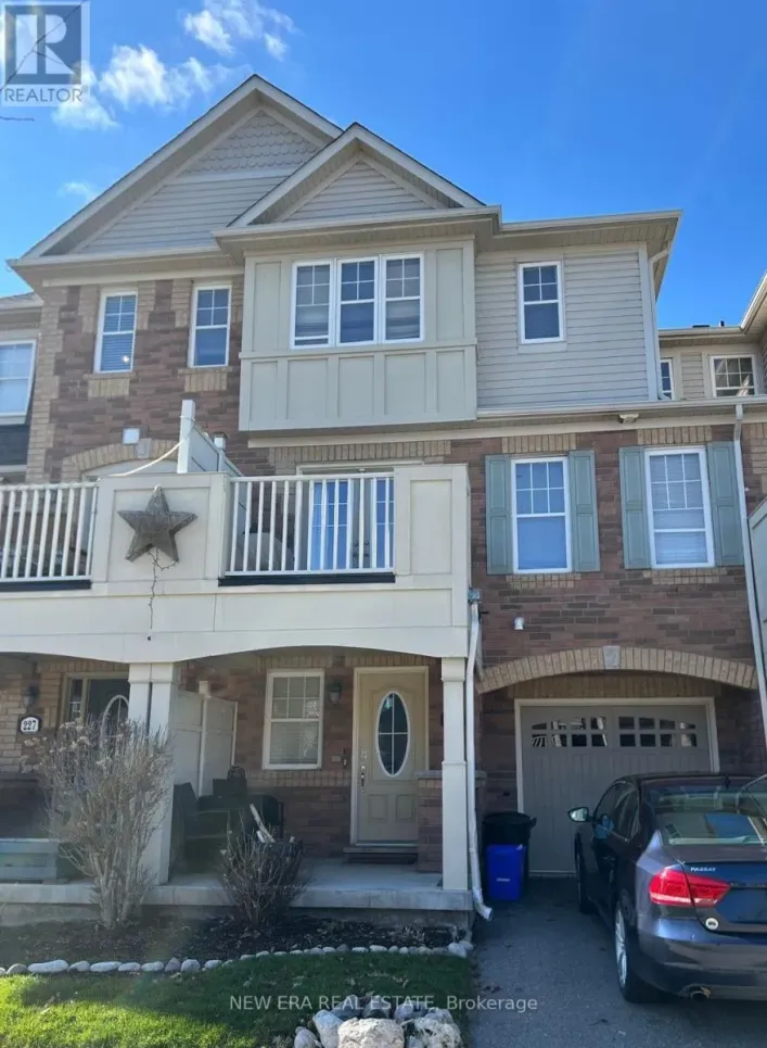 225 SCHREYER CRESCENT, Milton