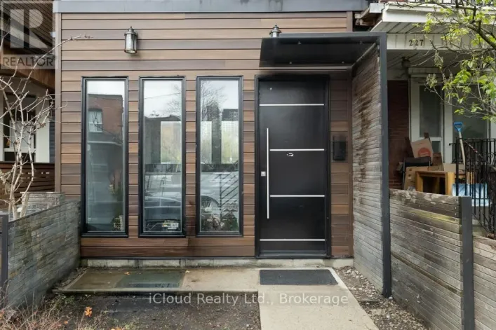 225 WALLACE AVENUE, Toronto