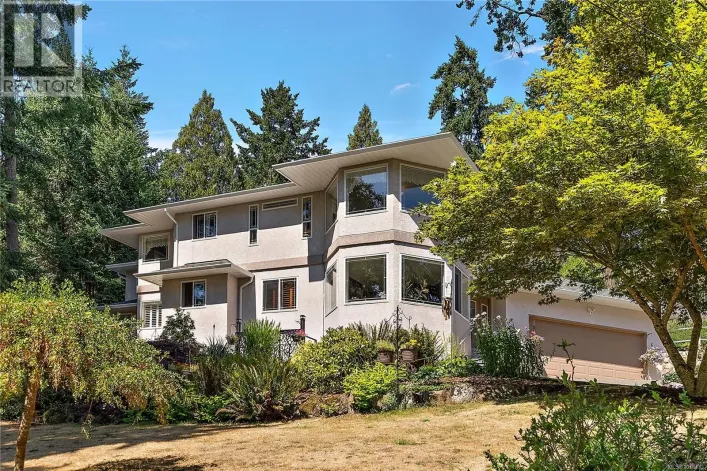 2250 Tryon Rd, North Saanich