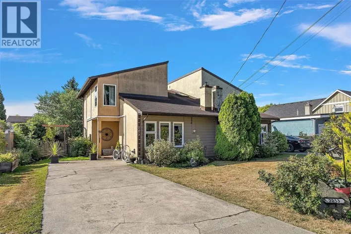 2253 Malaview Ave, Sidney