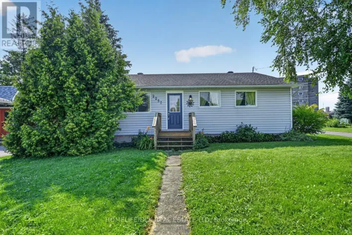 2257 DUNDAS STREET, Edwardsburgh/Cardinal