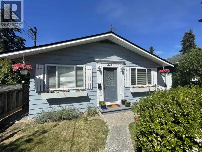 2257 HAWTHORNE AVENUE, Port Coquitlam