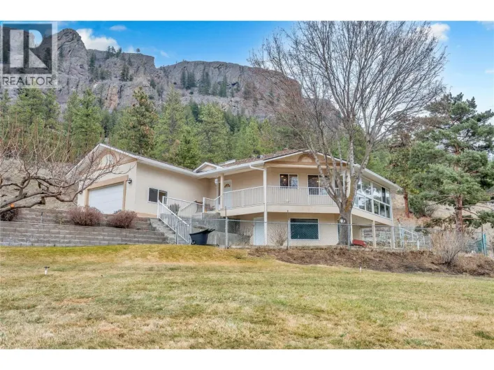 22577 Garnet Valley Road, Summerland