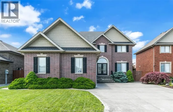 2259 ST PATRICK'S AVENUE, Windsor