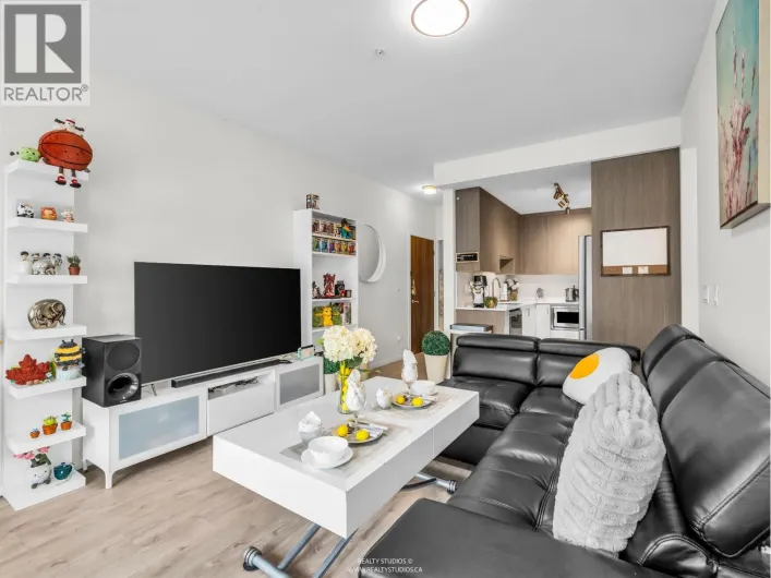 226 6283 KINGSWAY AVENUE, Burnaby