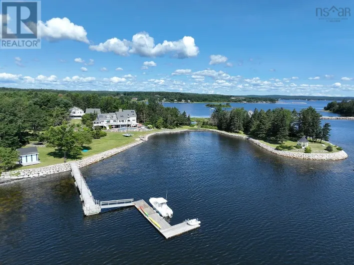 226 Crandall Road, Martins Point