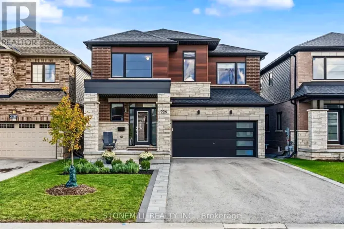 226 MIDLAND PLACE, Welland