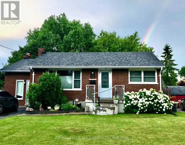 226 RAINBOW AVENUE, London East