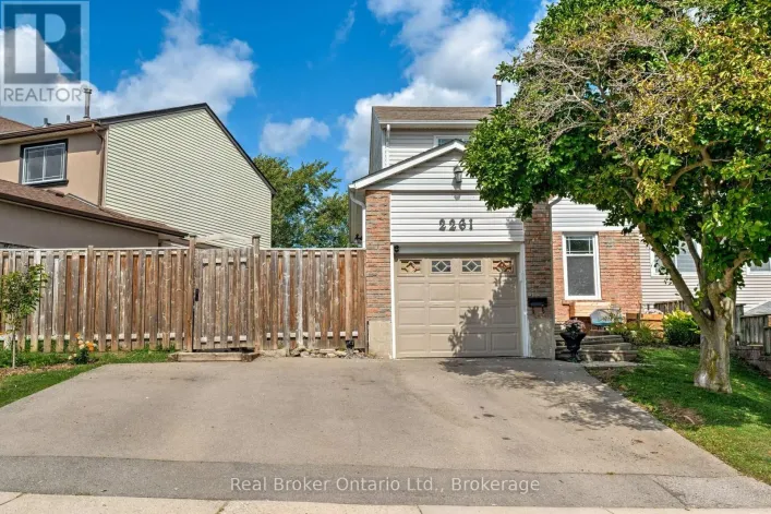 2261 LEOMINSTER DRIVE, Burlington