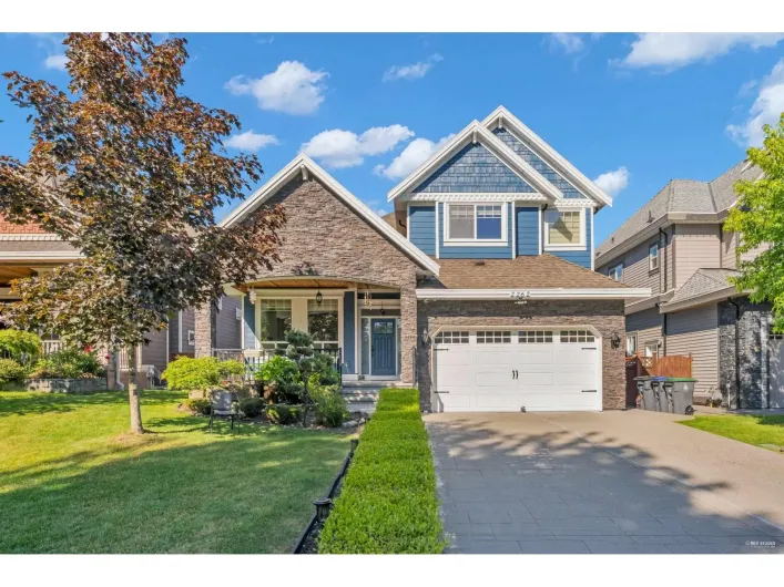 2262 MADRONA PLACE, Surrey