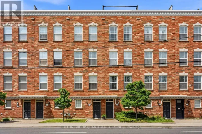 2268 GERRARD STREET E, Toronto
