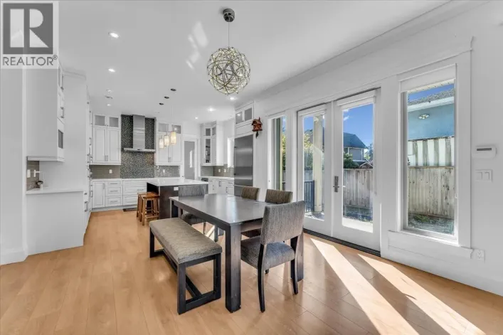 2268 LATIMER AVENUE, Coquitlam