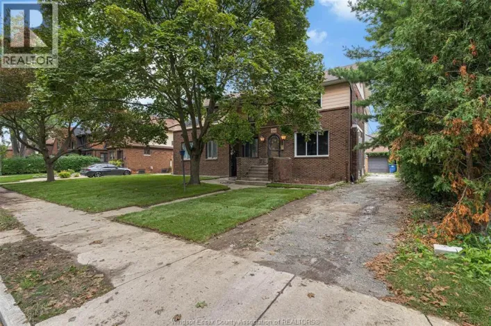 2268 VICTORIA AVENUE, Windsor