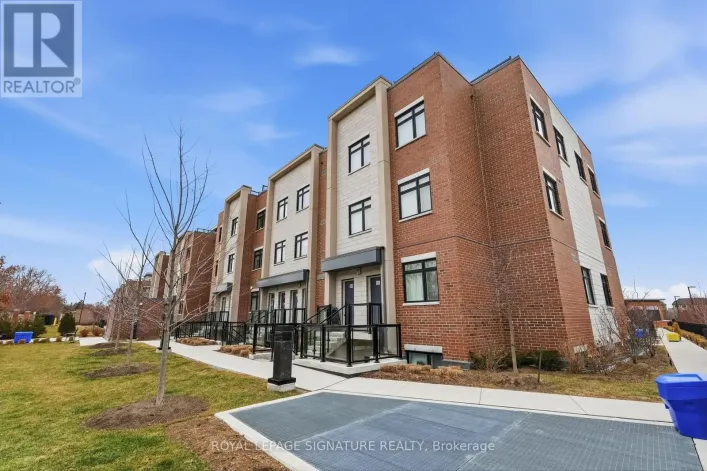 227 - 1062 DOUGLAS MCCURDY COMMON, Mississauga