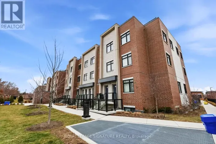 227 - 1062 DOUGLAS MCCURDY COMMON, Mississauga