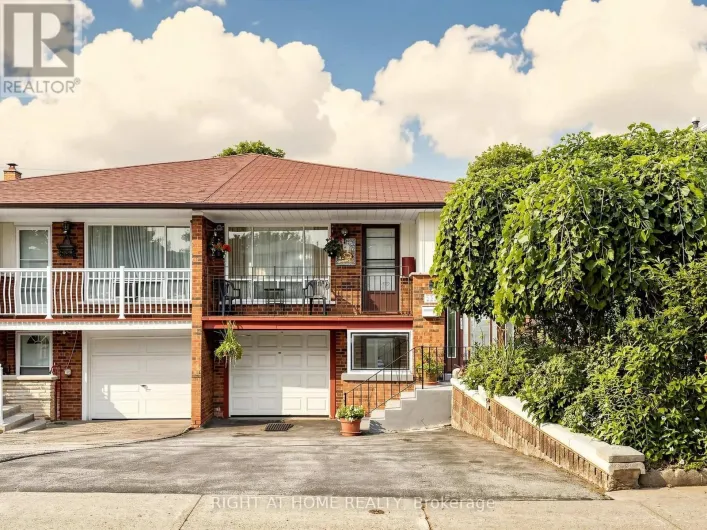 227 APACHE TRAIL, Toronto