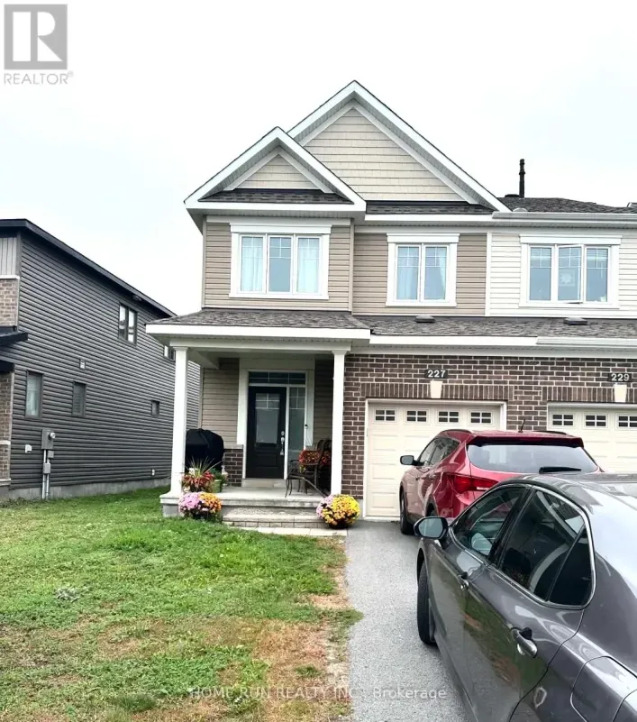 227 BANDELIER WAY, Ottawa