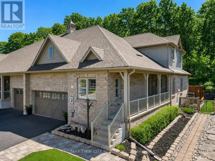 227 CHESTNUT HILL CRESCENT, Kitchener