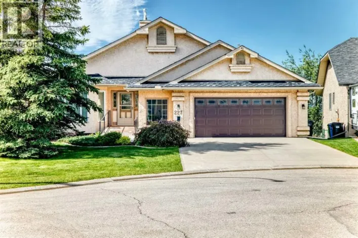 227 Hawkside Mews NW, Calgary