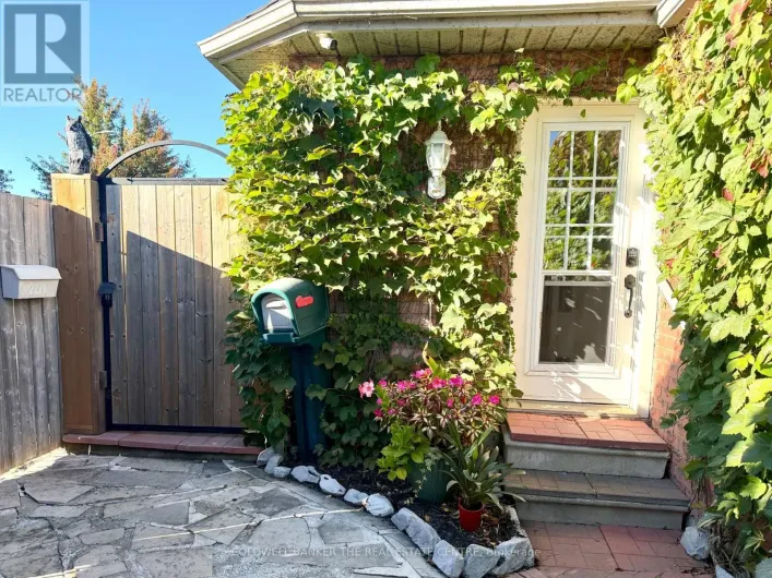 227 HICKLING TRAIL, Barrie