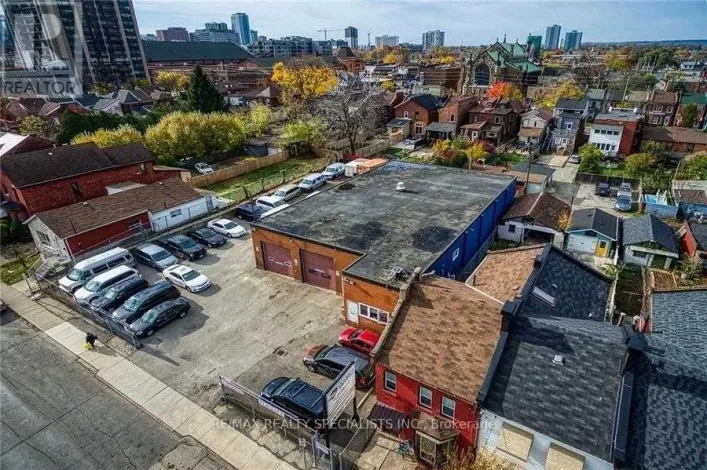 227 JOHN STREET N, Hamilton