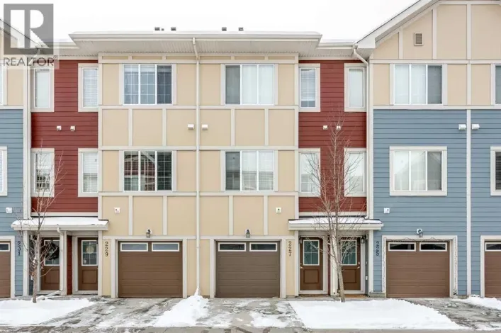 227 Marquis Lane SE, Calgary