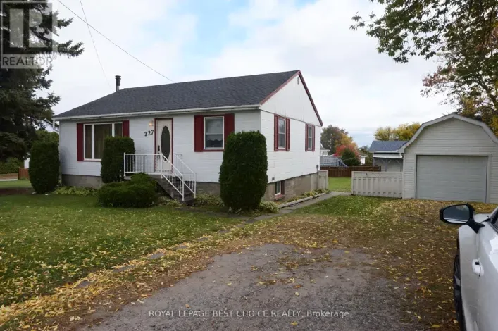 House for sale: 227 MERIDIAN AVENUE, Temiskaming Shores