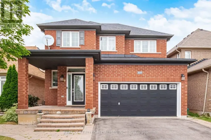 227 MINTO CRESCENT, Milton
