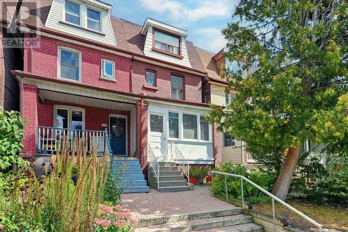 227 MONTROSE AVENUE, Toronto