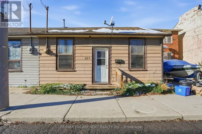 227 WELLINGTON STREET N, Hamilton