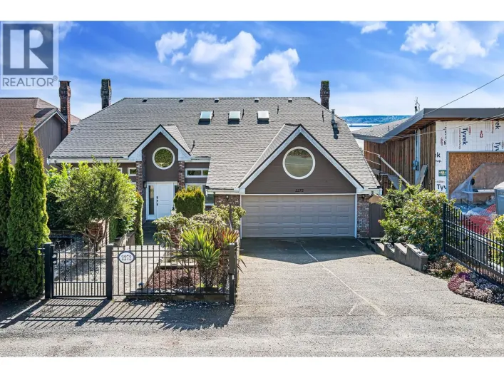 2272 NELSON AVENUE, West Vancouver